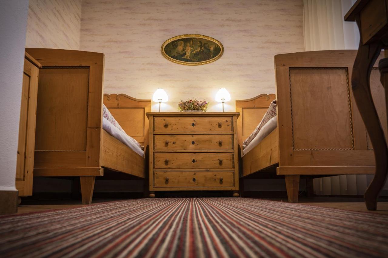Penzion Primase Dolni Vestonice Buitenkant foto